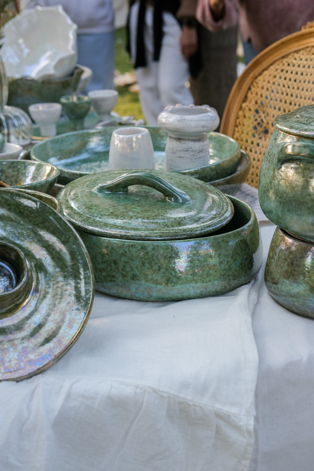 Medium bram with lid