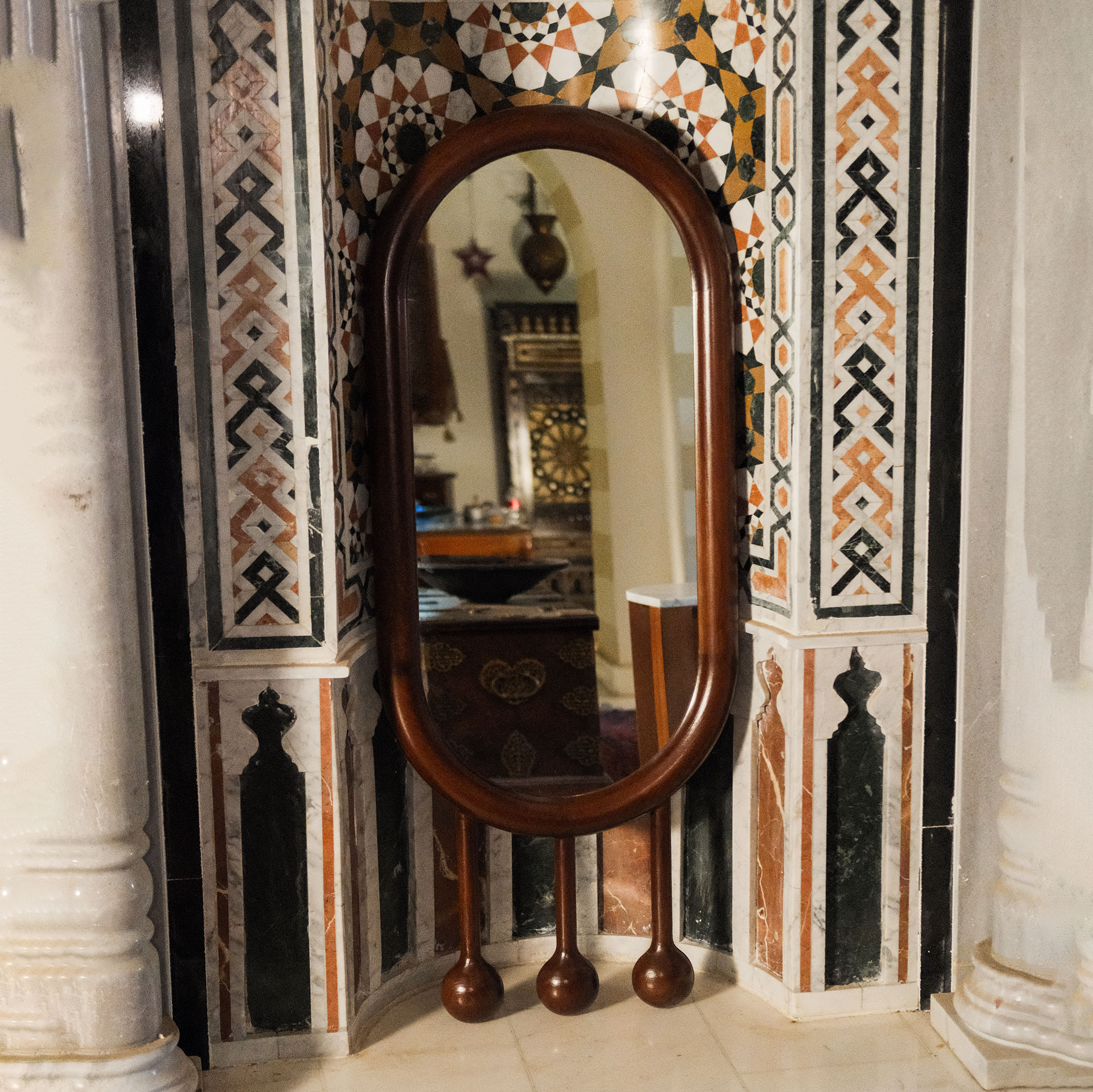 Fon Mirror