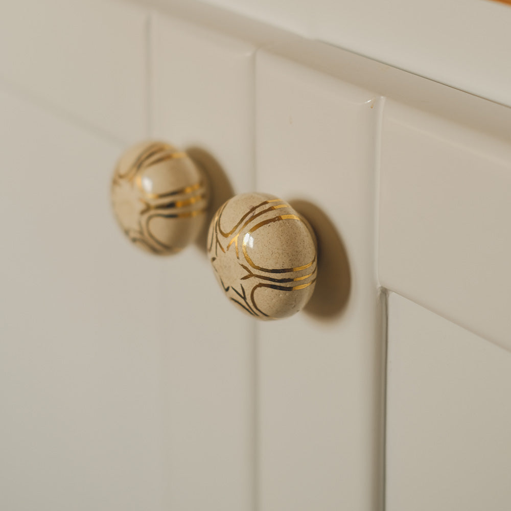 Round Ceramic Knobs Set- Gold Temple