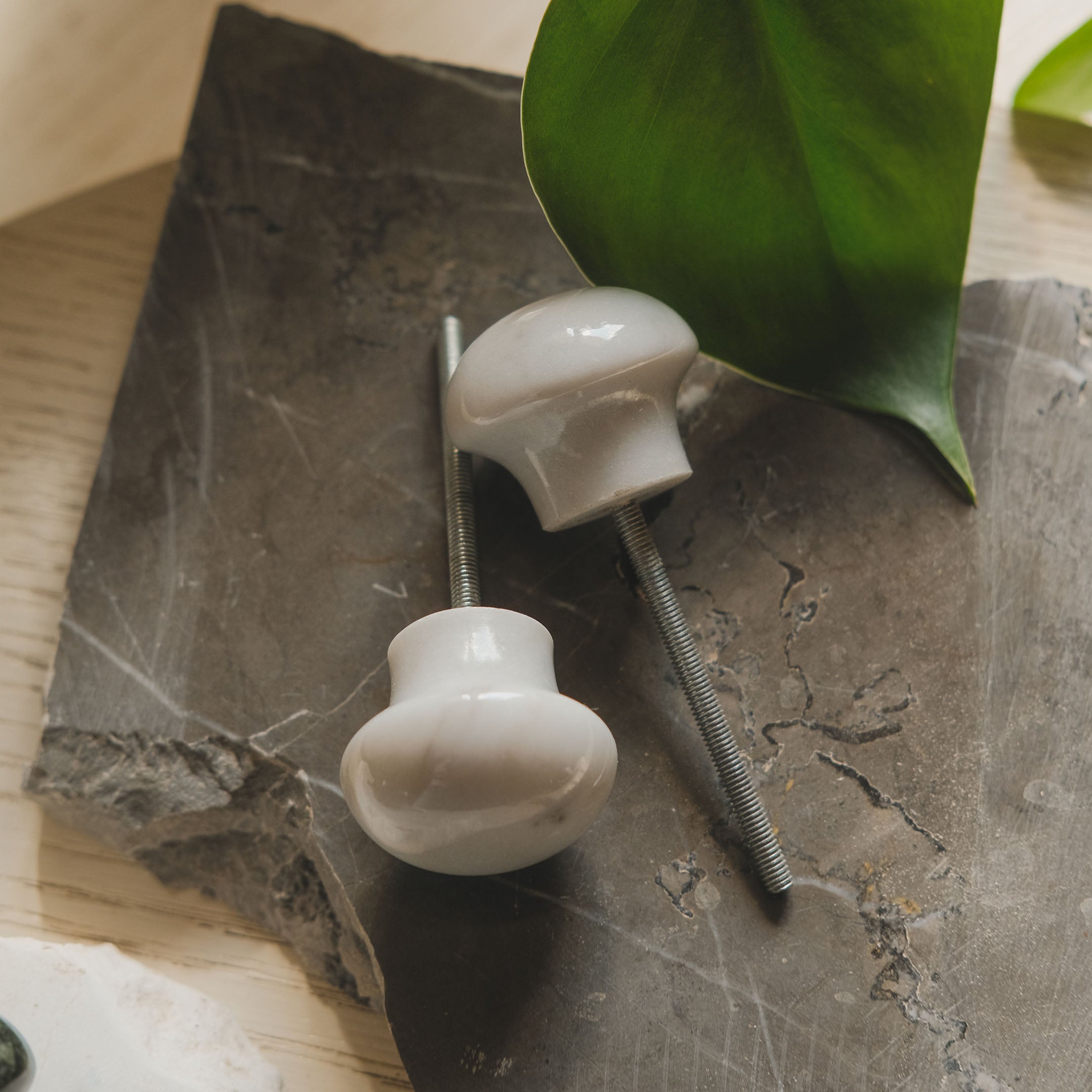 Marble Knobs Set White