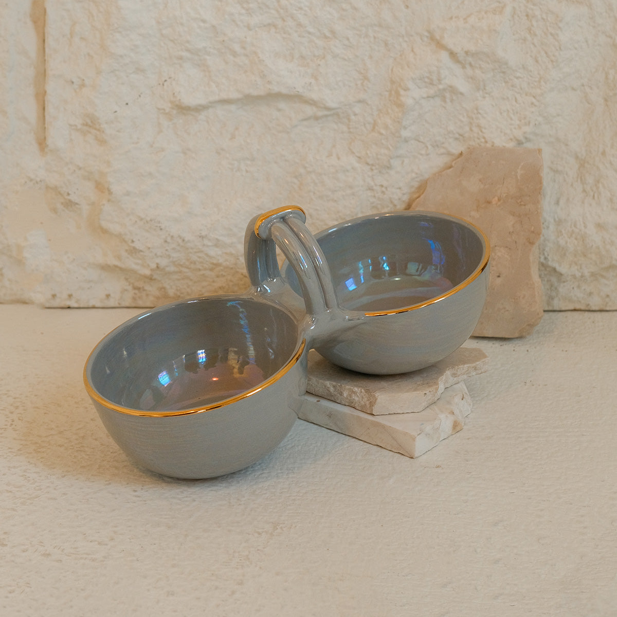 Handle double dip platter