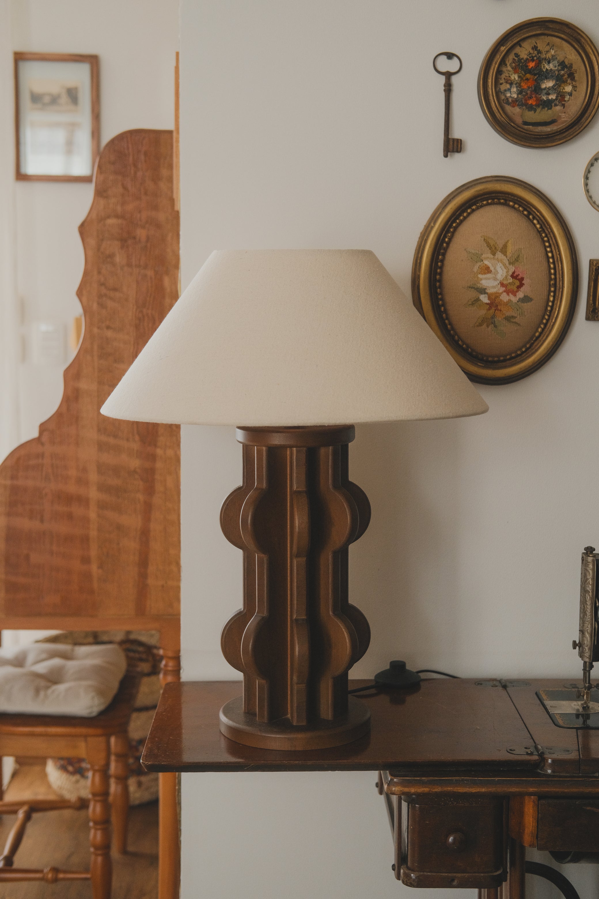 Beech Wood •Ebon• Table Lamp